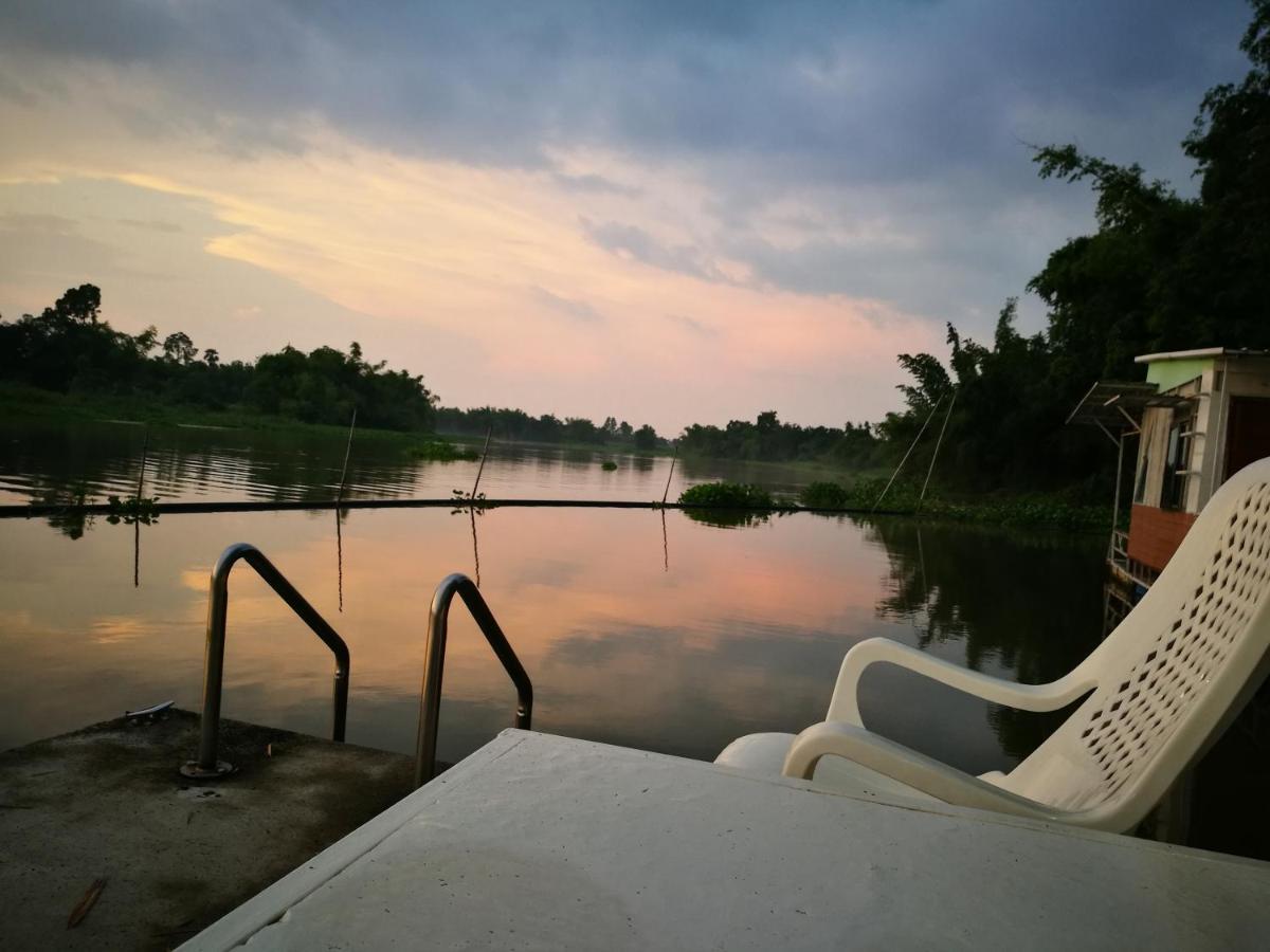 River Marina Resort Uthai Thani Exterior foto